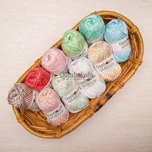 Gombolyda Guru multicolor és print