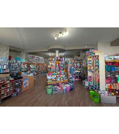 Kultúrált üzlet, könnyen elérhető helyen - Téged is várunk a Gombolyda debreceni üzletében